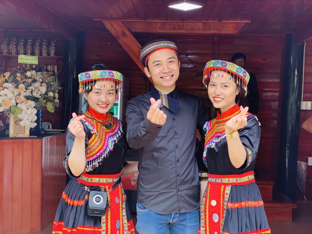 Nhân viên thân thiện