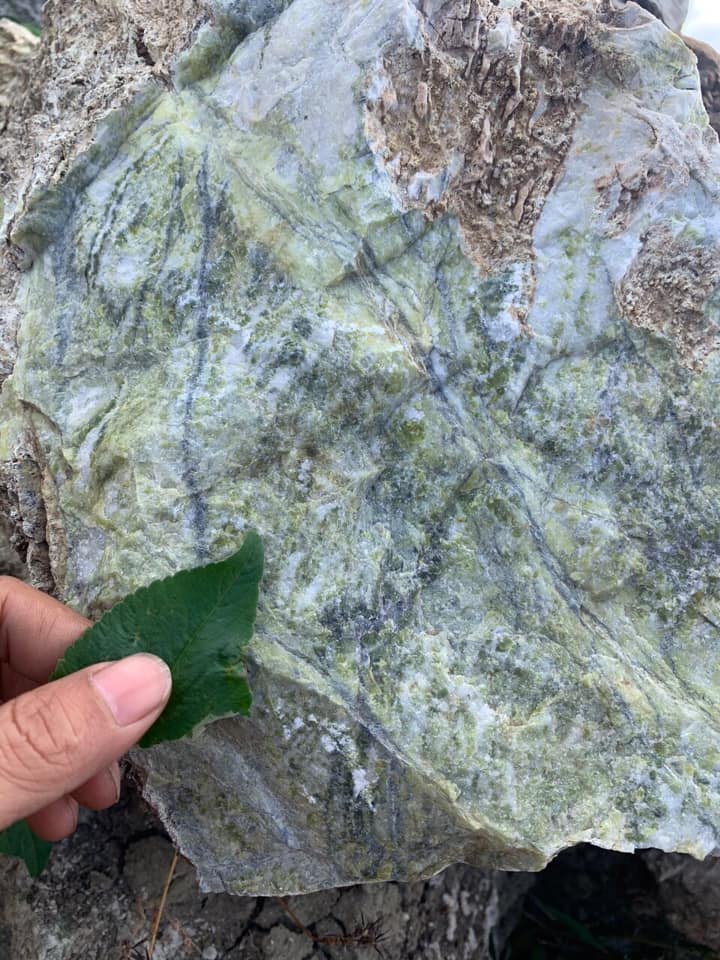 Đá Saphia Tại Đảo Đá Quý